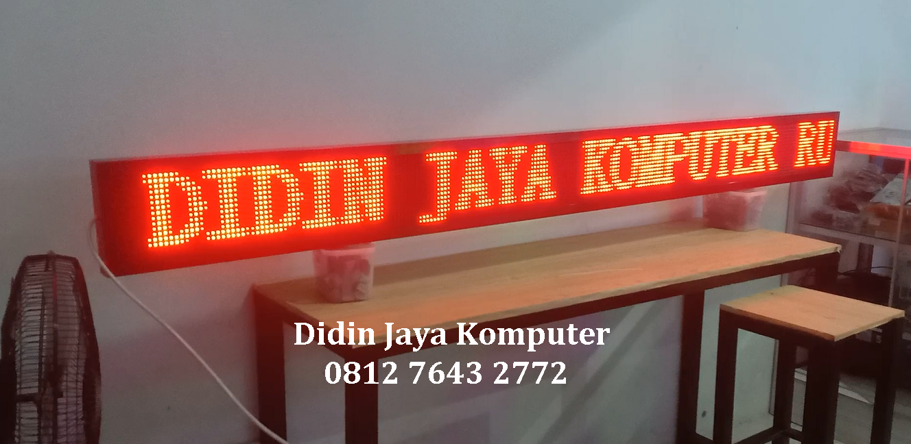 <p>Running text Led merah ini ukuran 20x228cm kami buatkan untuk SMP Negeri 2 Kandat Kediri. Kami menggunakan led berkualitas tinggi yang tahan disegala cuaca cocok untuk outdoor. Kami menerima pesanan running text berbagai ukuran. Kami siap mengirim dan memasangkan ke lokasi anda. Kami memberikan gratis pemasangan dan gratis ongkir.</p>